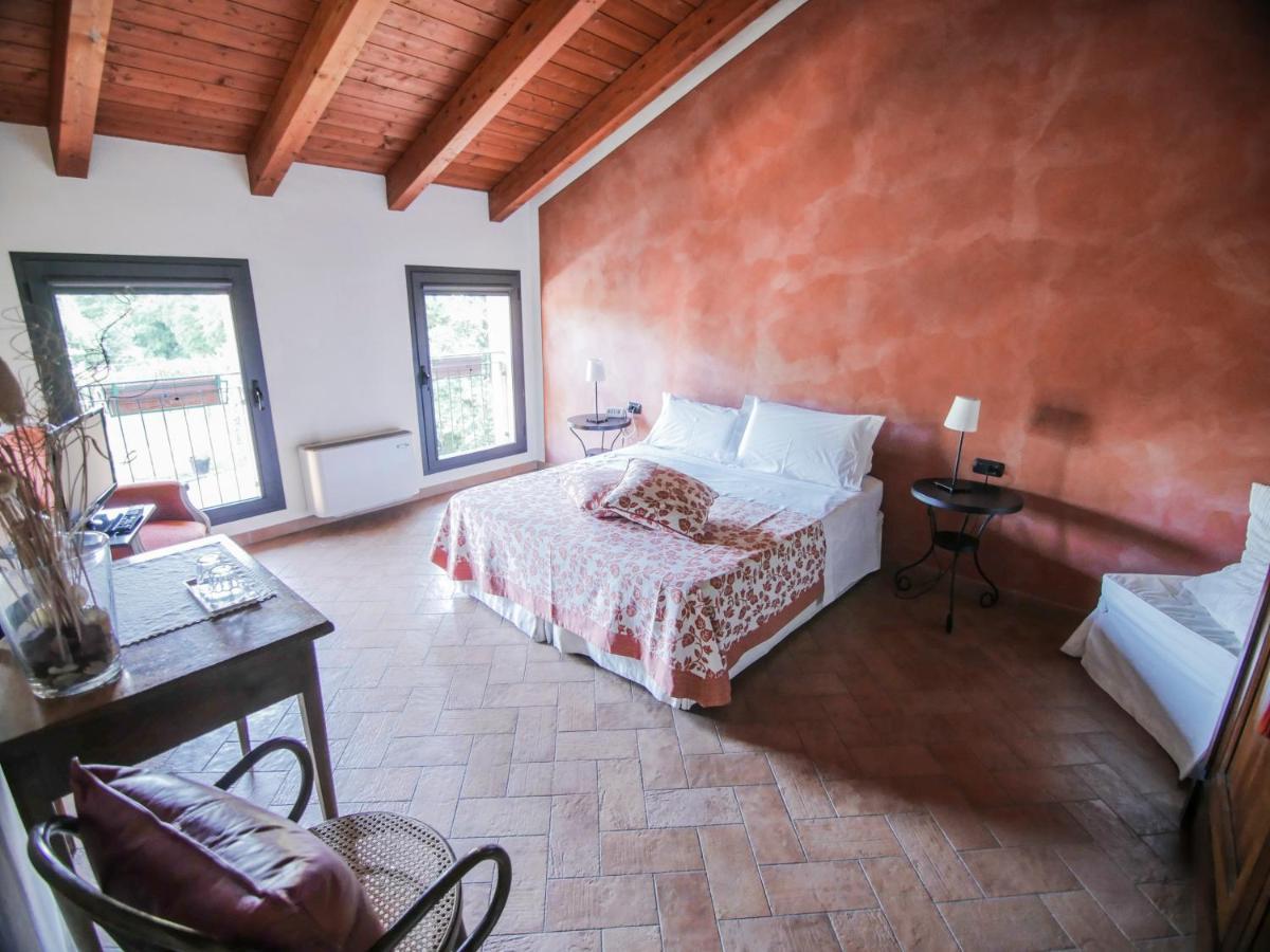 Quattro Castella Quattrocolli B&B מראה חיצוני תמונה