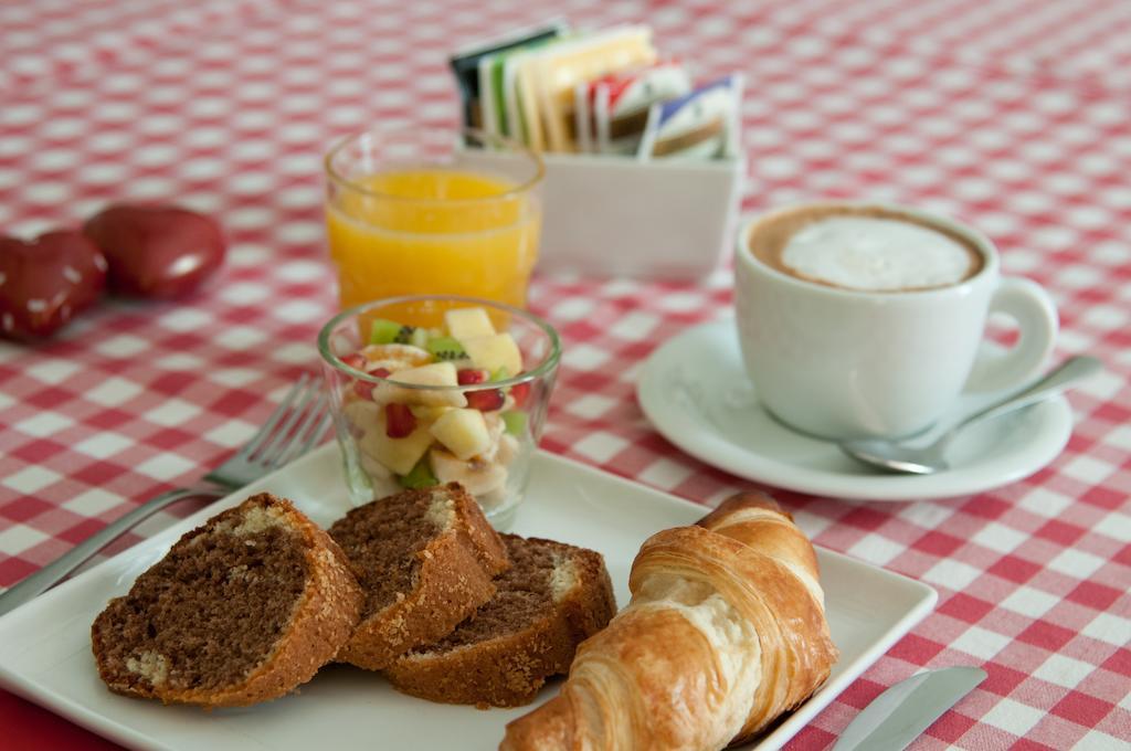 Quattro Castella Quattrocolli B&B מראה חיצוני תמונה